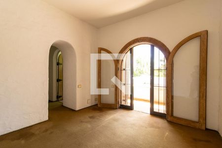 Casa à venda com 854m², 5 quartos e 8 vagas Casa à venda com 854m², 5 quartos e 8 vagasQuarto 3