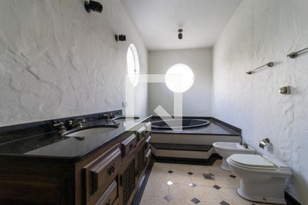 Casa à venda com 854m², 5 quartos e 8 vagas Casa à venda com 854m², 5 quartos e 8 vagasQuarto 1