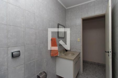 Casa à venda com 221m², 3 quartos e 2 vagasBanheiro 3