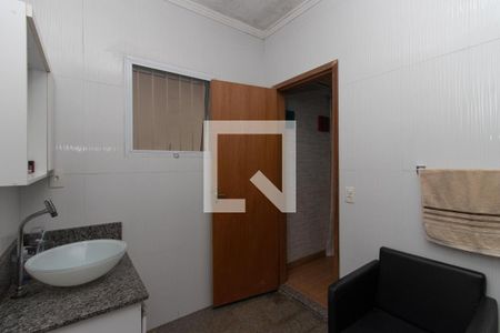 Casa à venda com 221m², 3 quartos e 2 vagasBanheiro da Suíte 2