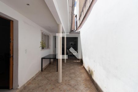 Casa à venda com 221m², 3 quartos e 2 vagasQuintal