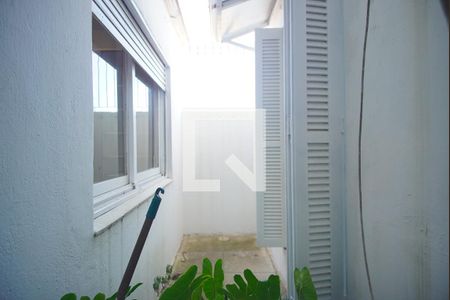 Vista Quarto 1 de apartamento para alugar com 2 quartos, 65m² em Navegantes, Porto Alegre