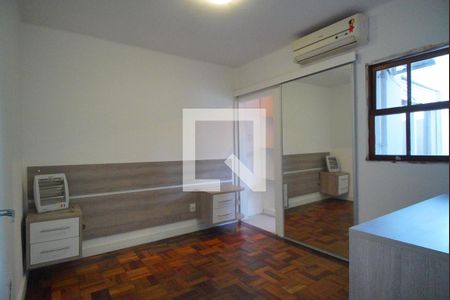 Quarto 1 de apartamento para alugar com 2 quartos, 65m² em Navegantes, Porto Alegre