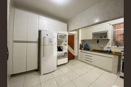 Apartamento à venda com 82m², 3 quartos e 1 vagaCozinha e Área de Serviço