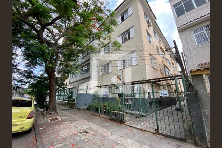 Apartamento à venda com 82m², 3 quartos e 1 vagaFachada