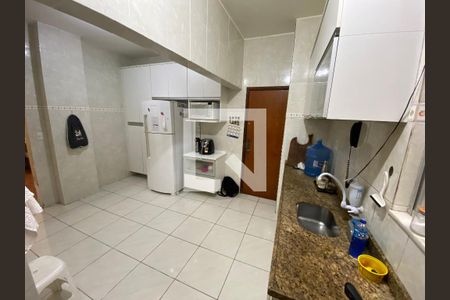 Apartamento à venda com 82m², 3 quartos e 1 vagaCozinha e Área de Serviço