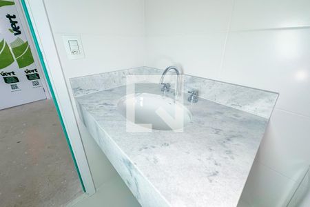 Apartamento à venda com 118m², 3 quartos e 2 vagas Apartamento à venda com 118m², 3 quartos e 2 vagasBanheiro da Suíte 1