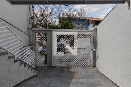 Casa à venda com 195m², 4 quartos e 3 vagas Casa à venda com 195m², 4 quartos e 3 vagasGaragem