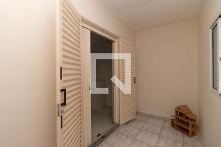 Casa à venda com 195m², 4 quartos e 3 vagas Casa à venda com 195m², 4 quartos e 3 vagasQuarto 1