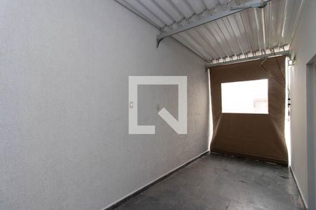 Casa à venda com 195m², 4 quartos e 3 vagas Casa à venda com 195m², 4 quartos e 3 vagasQuintal
