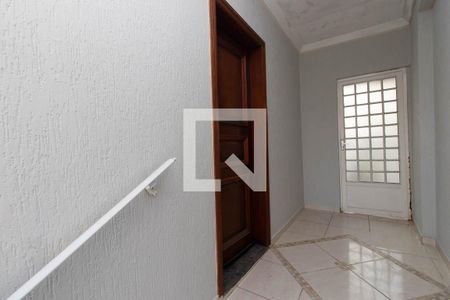 Casa à venda com 195m², 4 quartos e 3 vagas Casa à venda com 195m², 4 quartos e 3 vagasHall de Entrada