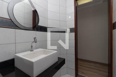 Casa à venda com 195m², 4 quartos e 3 vagas Casa à venda com 195m², 4 quartos e 3 vagasLavabo