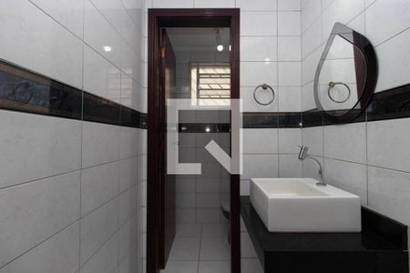 Casa à venda com 195m², 4 quartos e 3 vagas Casa à venda com 195m², 4 quartos e 3 vagasLavabo