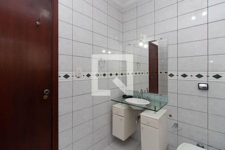 Casa à venda com 195m², 4 quartos e 3 vagas Casa à venda com 195m², 4 quartos e 3 vagasBanheiro da Suíte