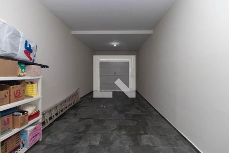 Casa à venda com 195m², 4 quartos e 3 vagas Casa à venda com 195m², 4 quartos e 3 vagasGaragem