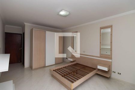 Casa à venda com 195m², 4 quartos e 3 vagas Casa à venda com 195m², 4 quartos e 3 vagasSuíte