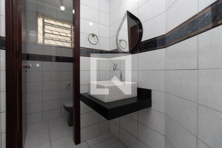 Casa à venda com 195m², 4 quartos e 3 vagas Casa à venda com 195m², 4 quartos e 3 vagasLavabo