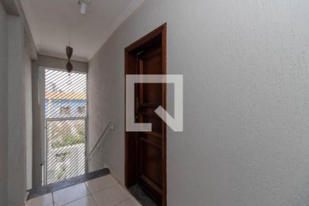 Casa à venda com 195m², 4 quartos e 3 vagas Casa à venda com 195m², 4 quartos e 3 vagasHall de Entrada