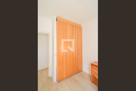 Casa de condomínio à venda com 314m², 4 quartos e 4 vagasQuarto 2