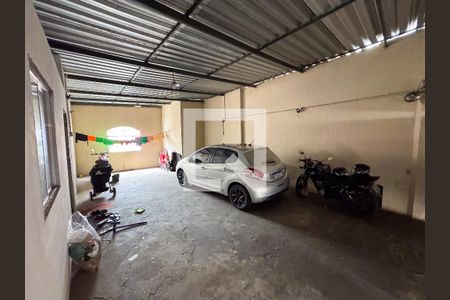 Casa à venda com 490m², 8 quartos e 4 vagas Casa à venda com 490m², 8 quartos e 4 vagasÁrea comum