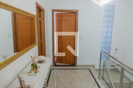 Casa à venda com 206m², 3 quartos e 2 vagasCorredor