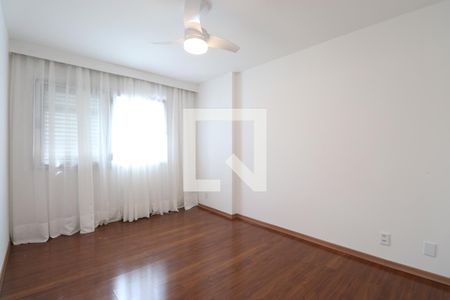 Apartamento para alugar com 121m², 3 quartos e 1 vagaSuíte