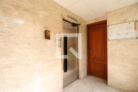 Apartamento para alugar com 121m², 3 quartos e 1 vagaHall