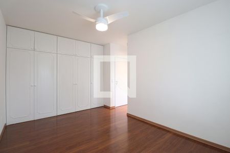 Apartamento para alugar com 121m², 3 quartos e 1 vagaSuíte