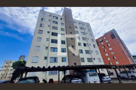 Apartamento para alugar com 60m², 2 quartos e 1 vaga Apartamento para alugar com 60m², 2 quartos e 1 vagaFachada