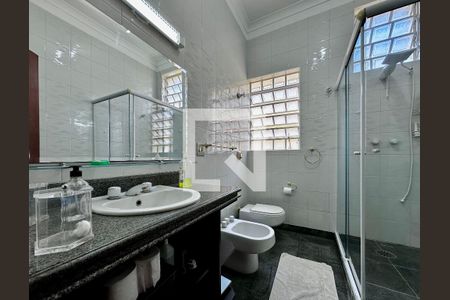 Casa para alugar com 300m², 3 quartos e 2 vagas Casa para alugar com 300m², 3 quartos e 2 vagasBanheiro Social