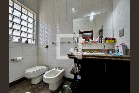 Casa para alugar com 300m², 3 quartos e 2 vagas Casa para alugar com 300m², 3 quartos e 2 vagasBanheiro Suíte