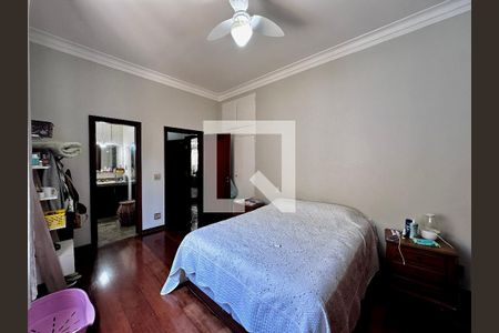 Casa para alugar com 300m², 3 quartos e 2 vagas Casa para alugar com 300m², 3 quartos e 2 vagasSuíte