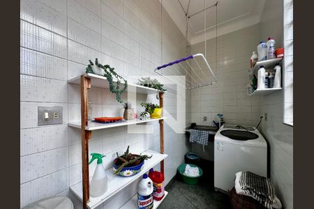 Casa para alugar com 300m², 3 quartos e 2 vagas Casa para alugar com 300m², 3 quartos e 2 vagasÁrea de Serviço