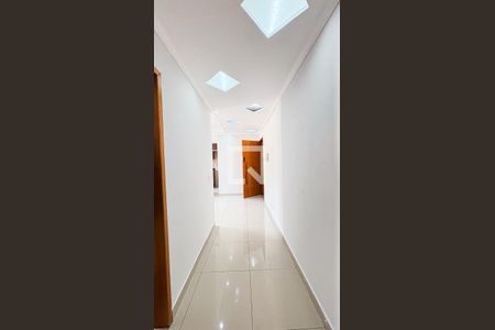 Corredor de apartamento para alugar com 2 quartos, 44m² em Parque Erasmo Assunção, Santo André