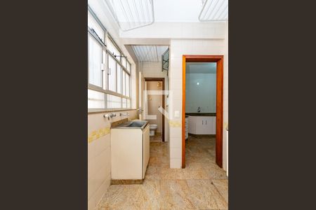 Apartamento para alugar com 120m², 3 quartos e 1 vagaÁrea de Serviço