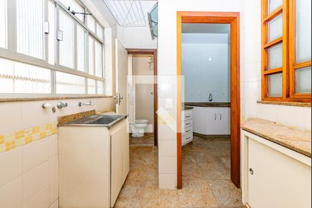 Apartamento para alugar com 120m², 3 quartos e 1 vagaÁrea de Serviço