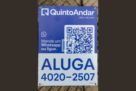 Apartamento para alugar com 120m², 3 quartos e 1 vagaPlaca de aluga instalada na fachada do prédio ( XHAW-108)