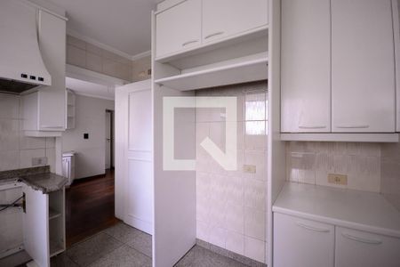 Apartamento à venda com 184m², 4 quartos e 3 vagasCozinha 