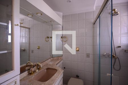 Apartamento à venda com 184m², 4 quartos e 3 vagasBanheiro do Quarto 4