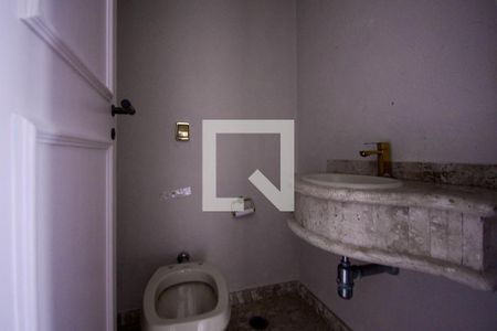 Apartamento à venda com 184m², 4 quartos e 3 vagasLavabo 