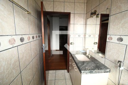 Casa para alugar com 300m², 3 quartos e 4 vagasBanheiro