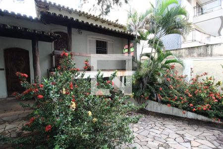 Casa para alugar com 300m², 3 quartos e 4 vagasÁrea comum