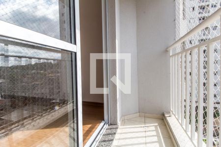 Apartamento à venda com 57m², 2 quartos e 1 vaga Apartamento à venda com 57m², 2 quartos e 1 vagaSacada