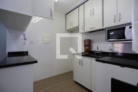 Apartamento para alugar com 81m², 2 quartos e 1 vaga Apartamento para alugar com 81m², 2 quartos e 1 vagaCozinha