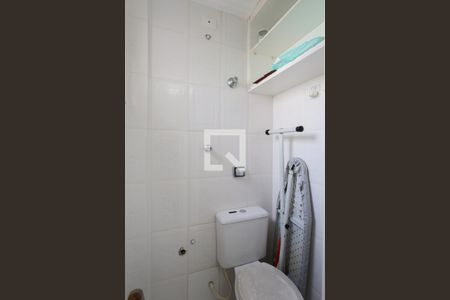 Apartamento para alugar com 81m², 2 quartos e 1 vaga Apartamento para alugar com 81m², 2 quartos e 1 vagaBanheiro de serviço