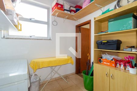 Apartamento para alugar com 156m², 3 quartos e 2 vagasQuarto - Área de Serviço