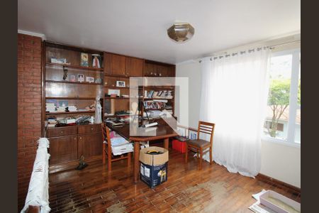 Casa para alugar com 200m², 3 quartos e 4 vagasEscritório