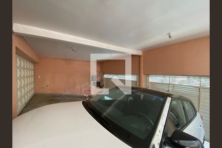 Casa para alugar com 200m², 3 quartos e 4 vagas Casa para alugar com 200m², 3 quartos e 4 vagasGaragem