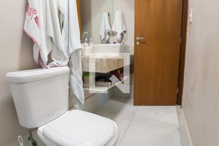 Casa de condomínio à venda com 350m², 3 quartos e 2 vagasbanheiro suite 1