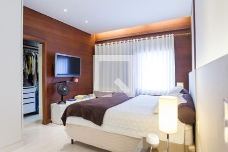 Casa de condomínio à venda com 350m², 3 quartos e 2 vagassuite 2